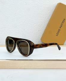 Picture of Louis Vuitton Sunglasses _SKUfw77096049fw